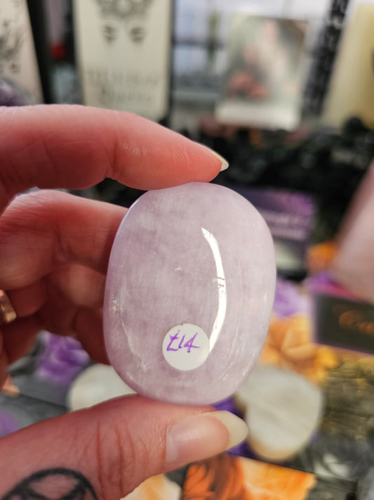 Kunzite Palmstone