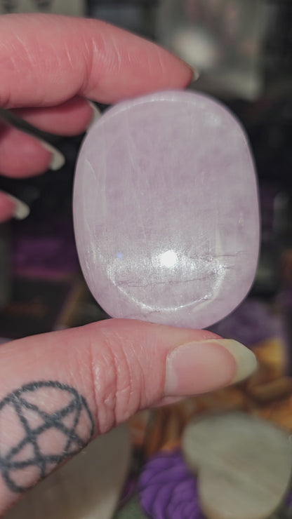 Kunzite Palmstone