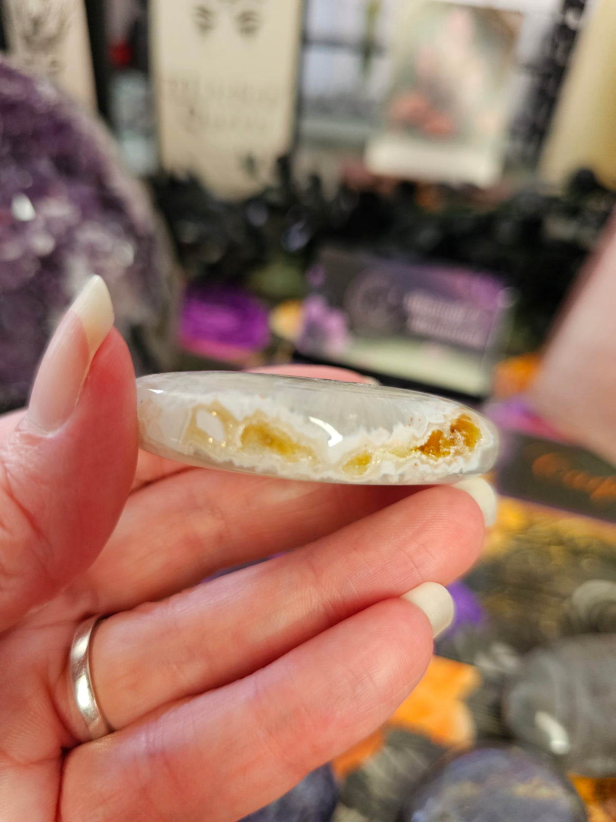 Flower Agate Palmstone