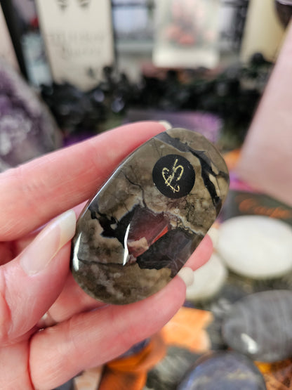 Volcanic Agate Palmstone