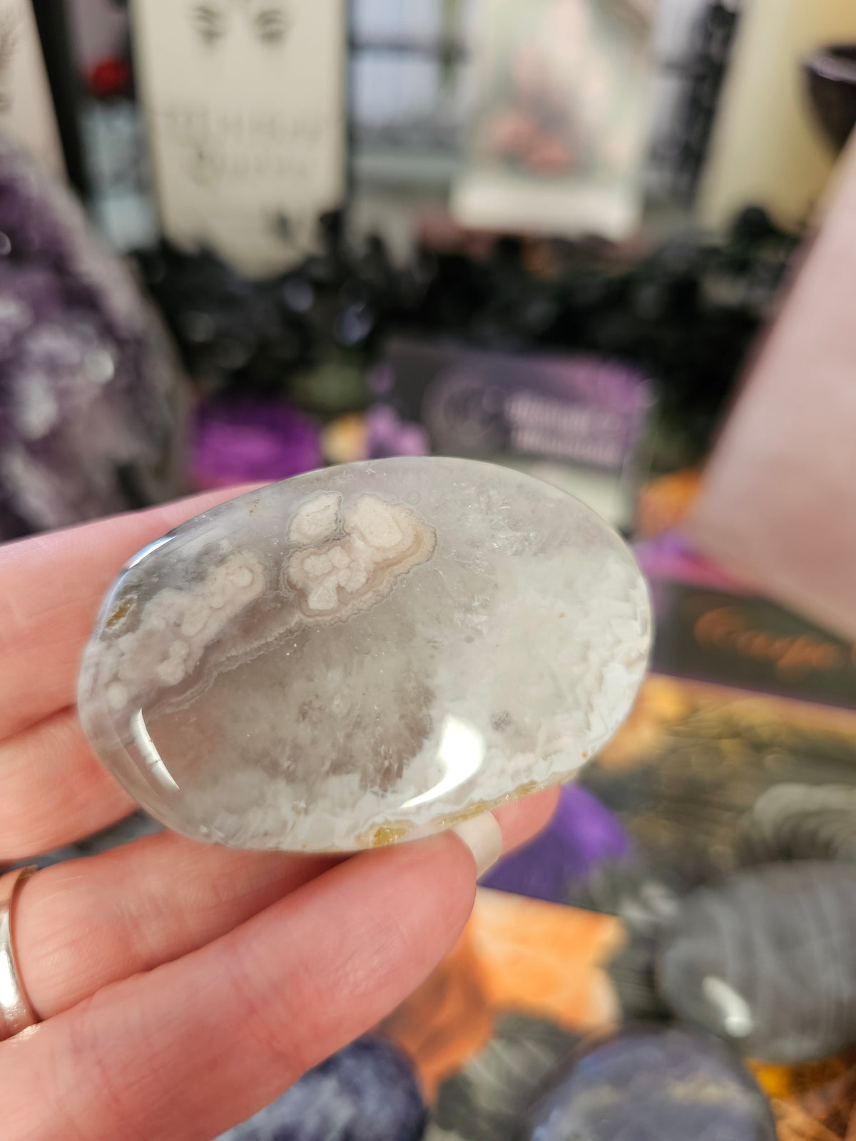 Flower Agate Palmstone